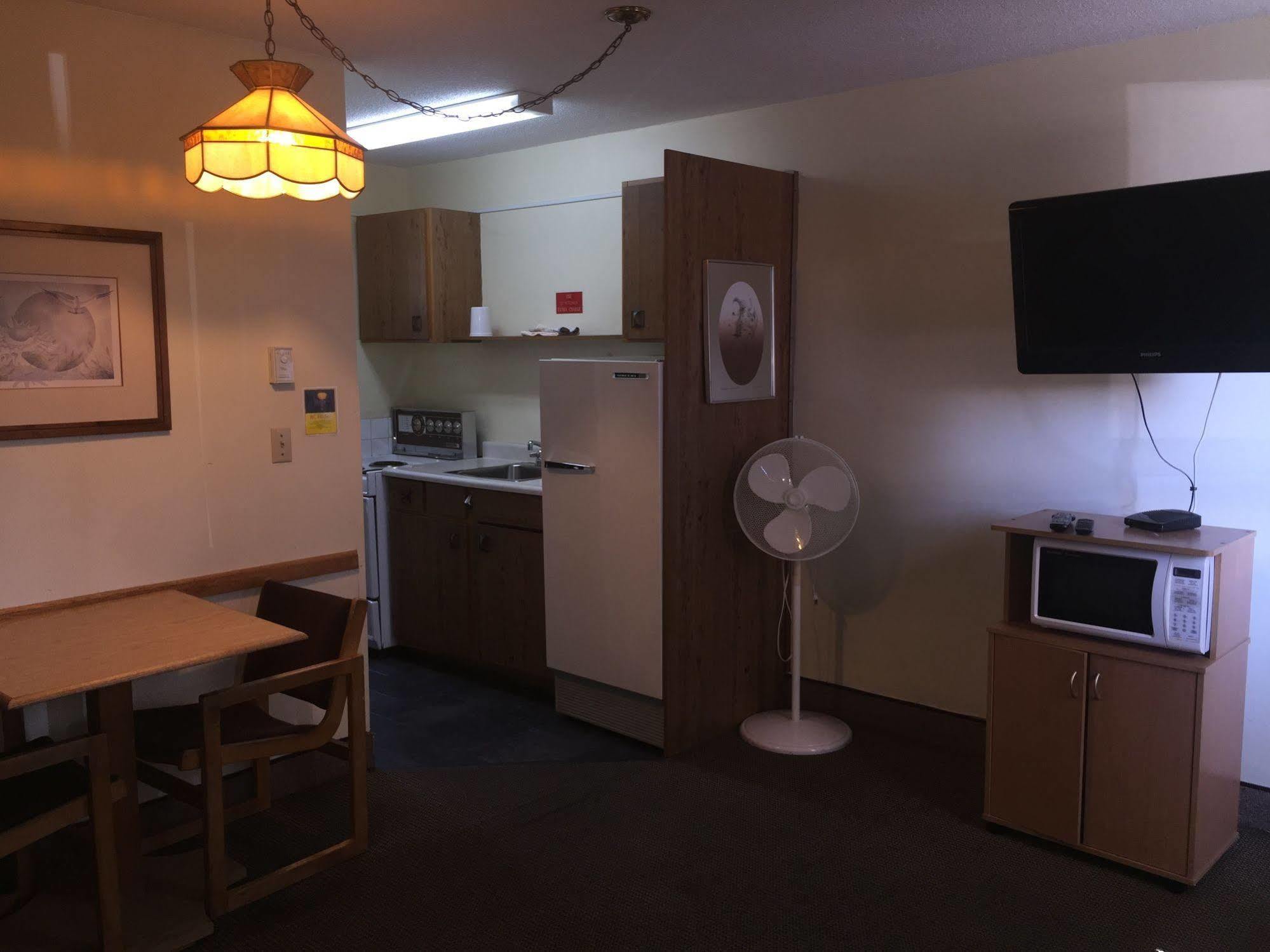 Tyee Village Motel Port Alberni Eksteriør bilde